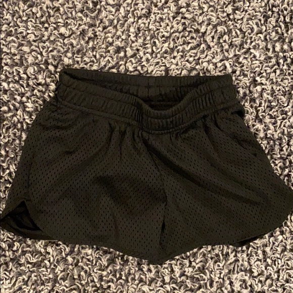 BCG Capri and Shorts Set Size XS 6/6X - Picture 2 of 3